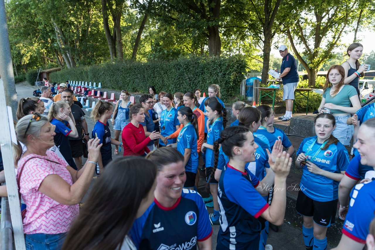 Bild 128 - Loewinnen Cup